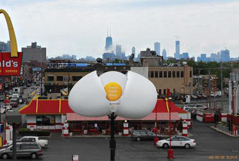 McDonalds Giant Egg Billboards » image 3